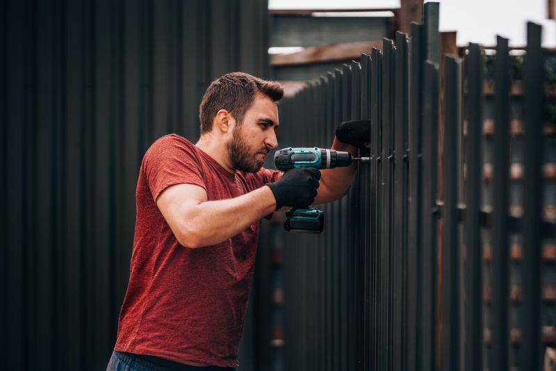 Metal Fence Construction in Pearland, TX