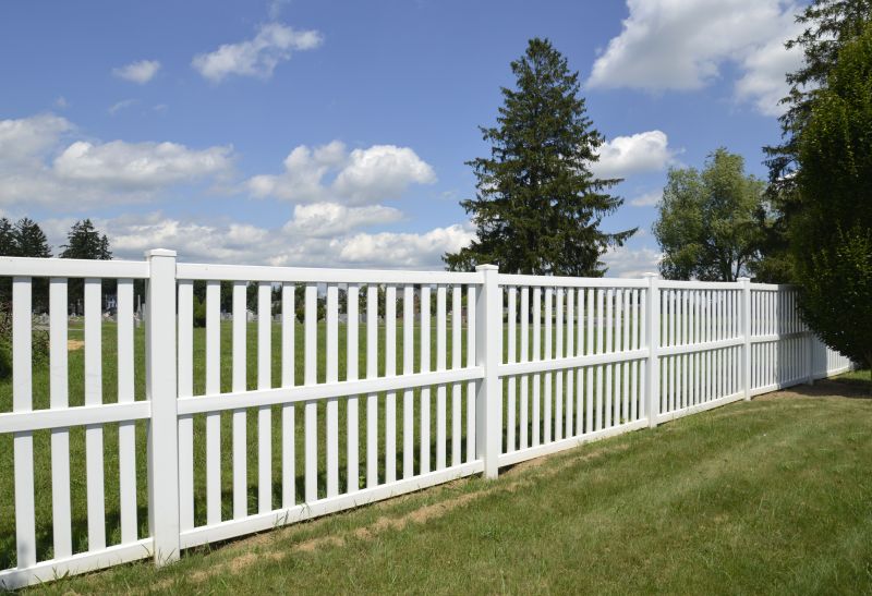 Vinyl Fence Repair in Spring
