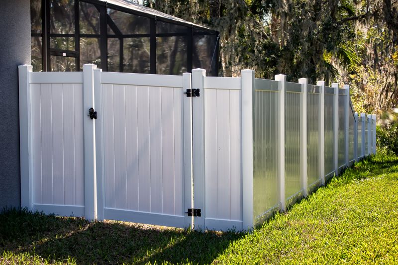 Vinyl Fence Replacement in St Louis, MO